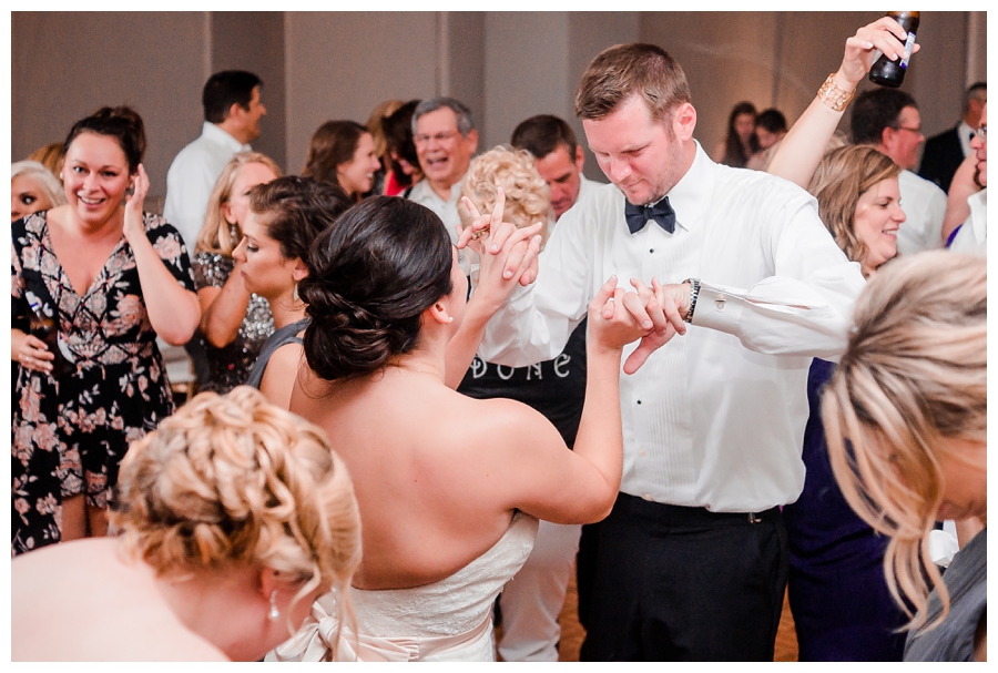 sharonelizabethphotography,associateweddingphotographer,midlothianvirginia,independencegolfclubwedding,classicwedding